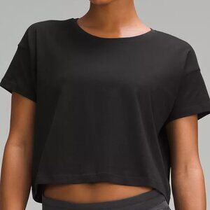 Lululemon Cates Tee Size 6 Cates tee BLACK BRAND NEW SOLD OUT Cropped look